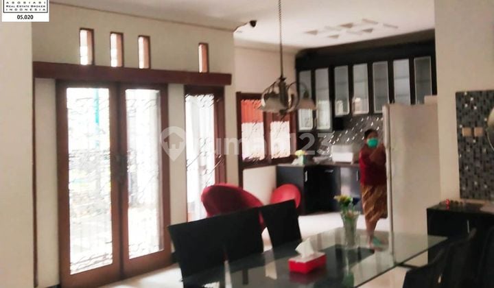 Rumah Bagus Modern Siap Huni Strategis di Kopo Mas Bandung