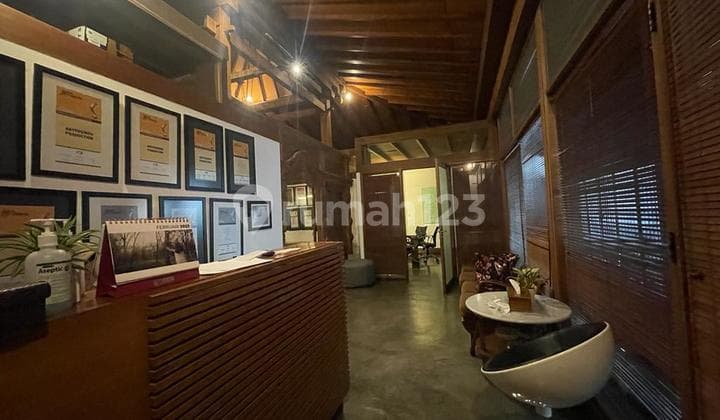 Rumah di Kota Bumi Jakarta Pusat depan Autograph Building, 5 menit ke Grand Indonesia, cocok untuk coffee shop, bakery