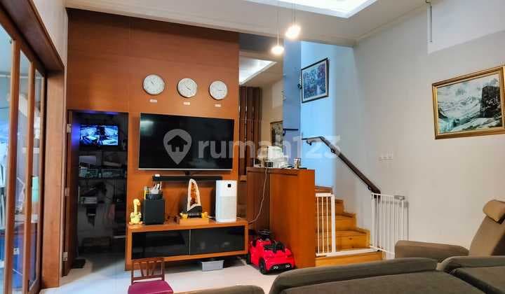 Rumah zone commercial Jakarta pusat, cocok untuk kantor, selangkah ke autograph tower dan 5 menit menuju Plaza Indonesia