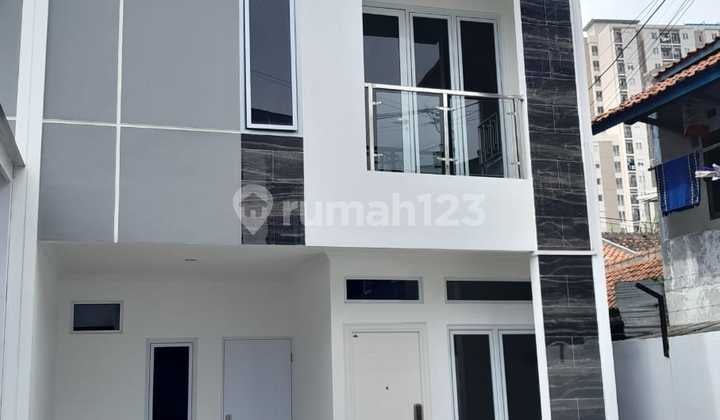 Rumah Mewah Harga Murah di Matraman Jakarta Timur