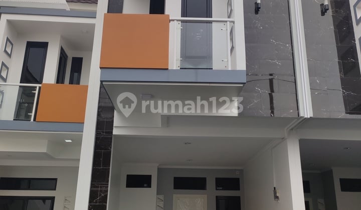 Cheap House in Sunter, North Jakarta Near Ancol