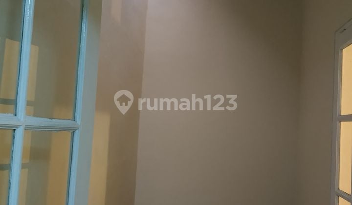 Rumah Bersih Rapih di Modernland Tangerang