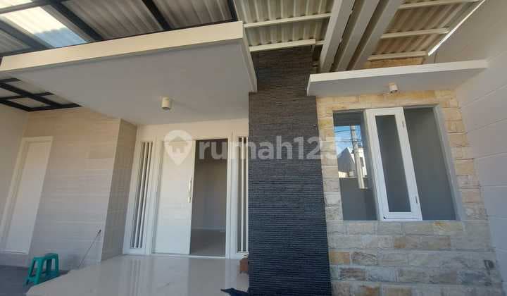 Newly Renovated 2-Story House in Manyar Tirtosari, Surabaya, East Java