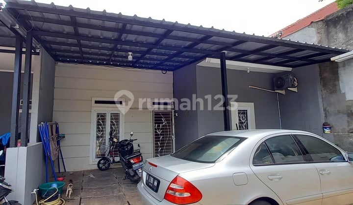 Rumah 1 Lantai Dlm Kompleks Dekat Tol di Blok E, Cinere, Depok