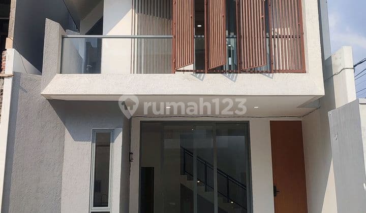 Rumah Minimalis 2 Lantai Dkt Tol Dlm Cluster Di Cirendeu,tangsel