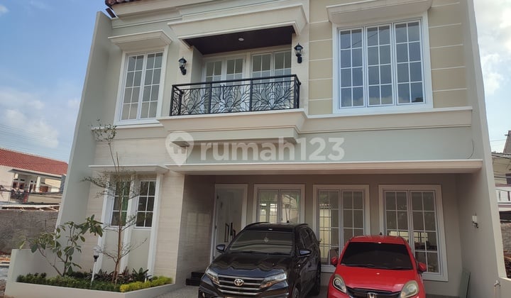 Minimalist 2-Story House, Free Fees, Near Toll Road in Cinere, Depok.