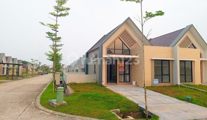 For Sale: Corner House in Podomoro Tenjo, Premium Unit at Onegate Cluster
