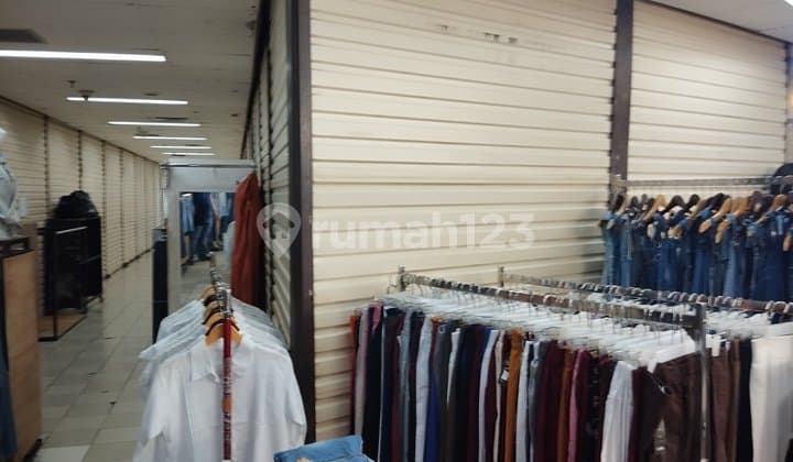 Disewakan Kios I T C Cempakamas Jakarta Pusat