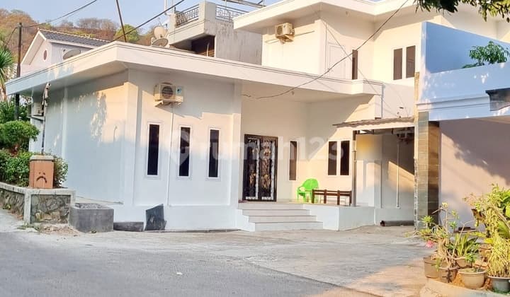 Hunian Bagus Furnished 2 Lantai Palm Hills