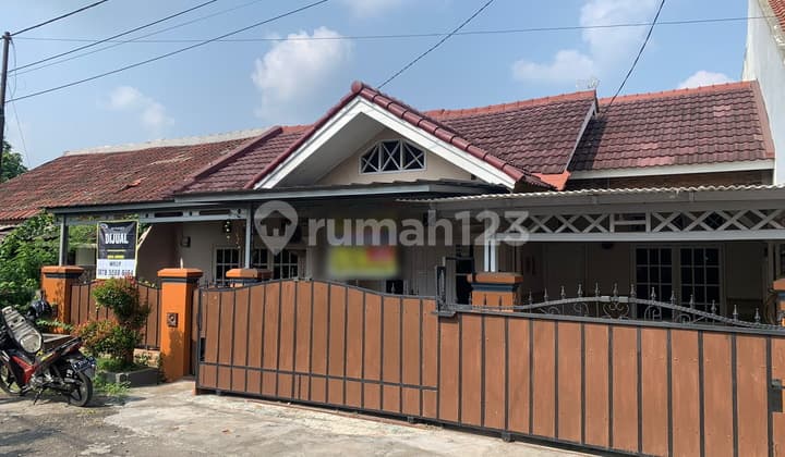Hunian Bagus Semi Furnished Griya Serdang Indah