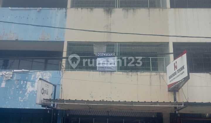 Ruko Sa Tirtayasa Jalan Utama Cocok untuk Usaha