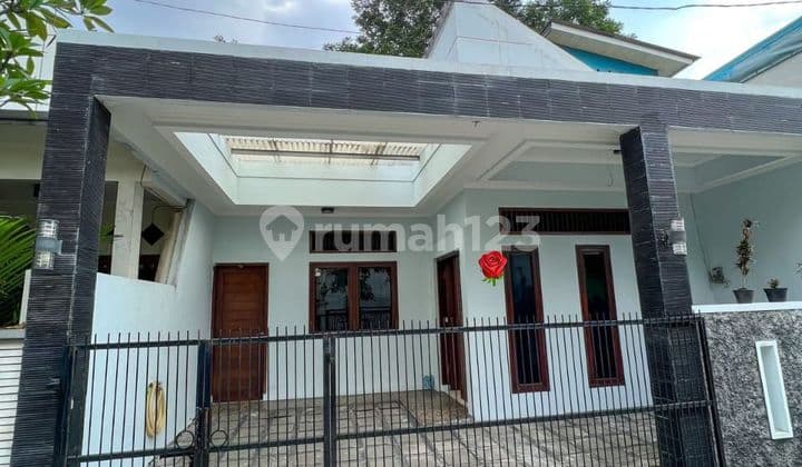 Rumah kavling siap huni di Pekayon jaya,bekasi selatan.