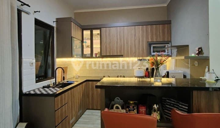 Dijual Cluster Semi Furnished Akses 2 Mobil Di Jatimakmur, Pondok Gede