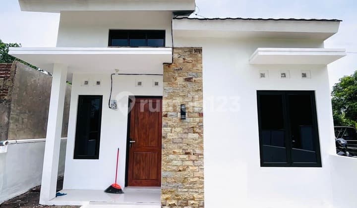 Hunian Cantik Konsep Modern Cuma 225 Jt, 7 Menit ke Stasiun Prambanan!