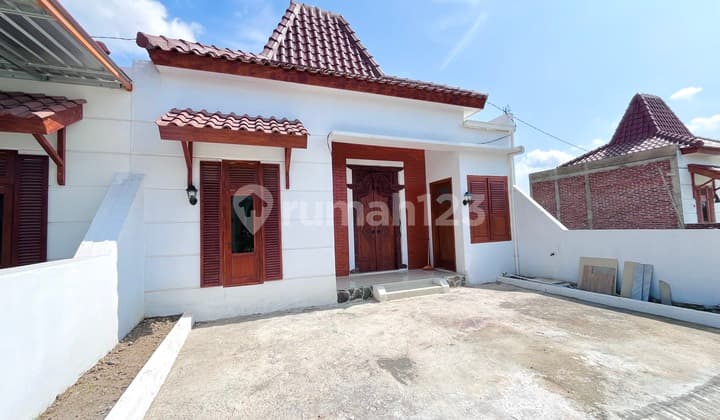 Rumah Joglo 299 Juta! View Sawah Asri, SHM, 20 Menit ke Jogja