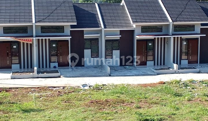 Rumah Dekat Pasar Jonggol Siap Huni