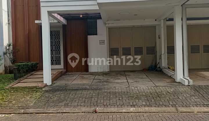 Rumah Semifurnished Dithe Green