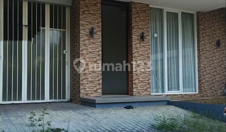 Rumah Siap Huni Cluster Cemara Setra Duta Bandung