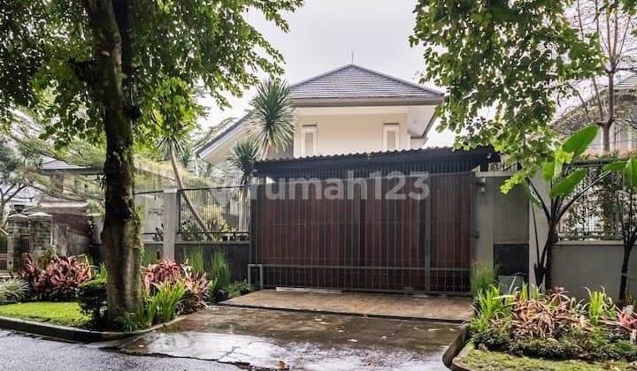Rumah Lux Kawasan Asri Ciumbuleuit Belakang Debale Pakuan