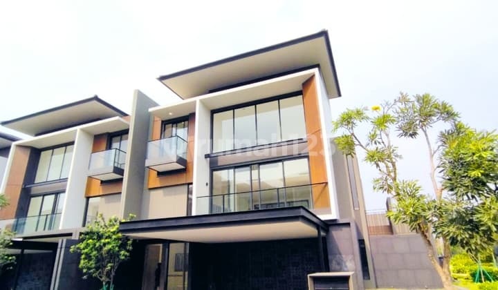 Dijual Cepat Rumah Mewah Siap Huni di Cluster Laurel Type 12 Corner, Navapark, BSD City
