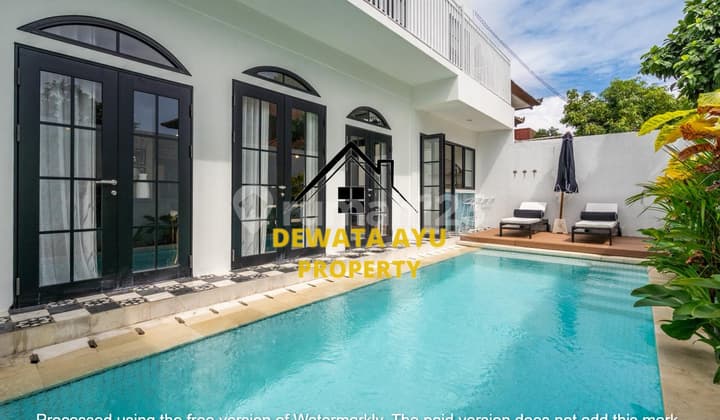 VILLA JUAL MEWAH MODERN 3 KAMAR FURNISHED LAHAN 225M2 DI BATUR SARI