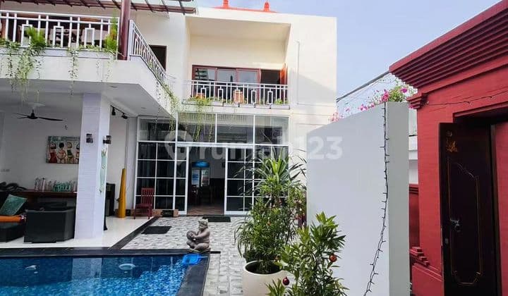 16-room Inn and Restaurant. Near Sanur Beach