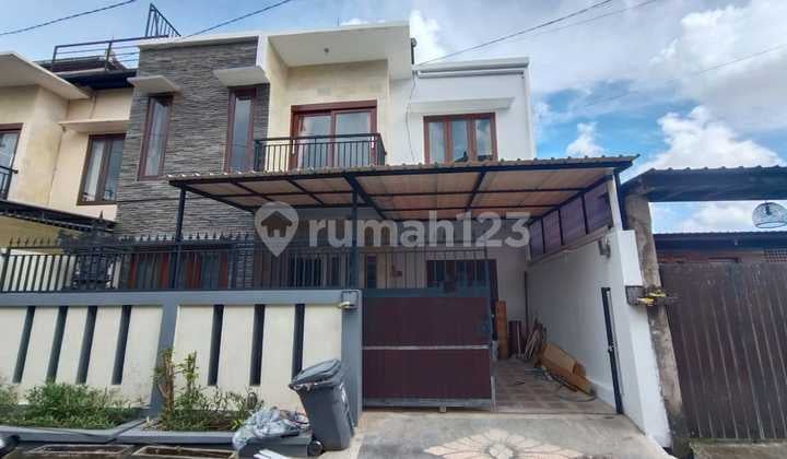 New Minimalist 2-Story House with 3 Bedrooms