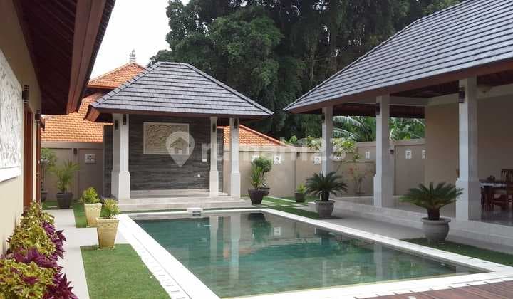 Villa Mewah 3 Kamar di Sanur 6 Menit ke Pantai Sindhu