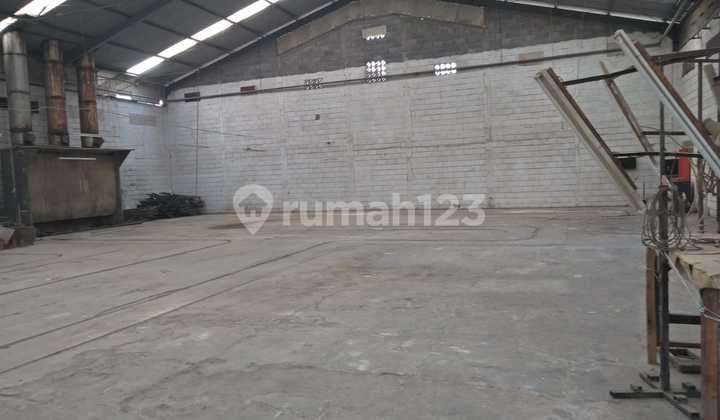 Pabrik Furniture SHM di Pasuruan Nol Jalan Provinsi Bebas Banjir