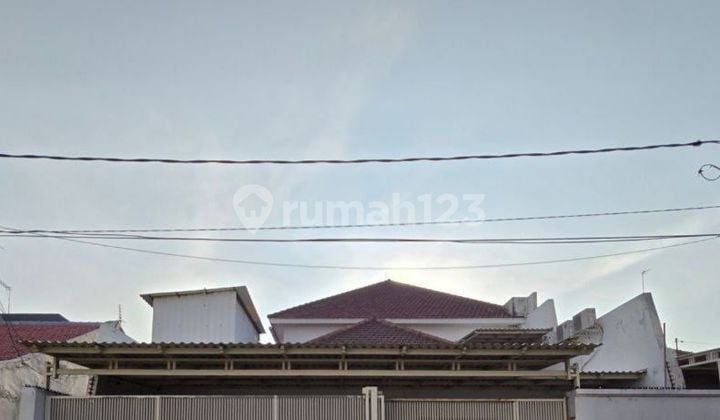 Rumah 2 Lantai Bagus SHM di Manyar Tirtomoyo Siap Huni