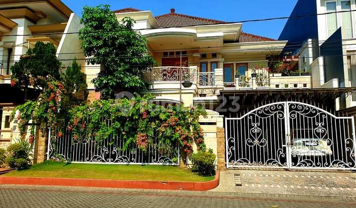 Rumah 2 Lantai Bagus SHM di Galaxy Bumi Permai Siap Huni