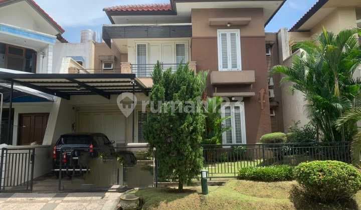 Rumah 2 Lantai Bagus HGB di Dharmahusada Regency Siap Huni