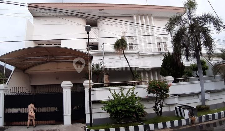 Nice 2-Story House with SHM in Manyar Kertoarjo, Move-In Ready Nice 2-Story House with SHM in Manyar Kertoarjo, Move-In Ready