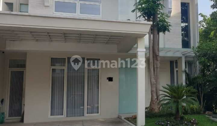 Rumah 2 Lantai Minimalis Furnished di Grand Island Pakuwon City