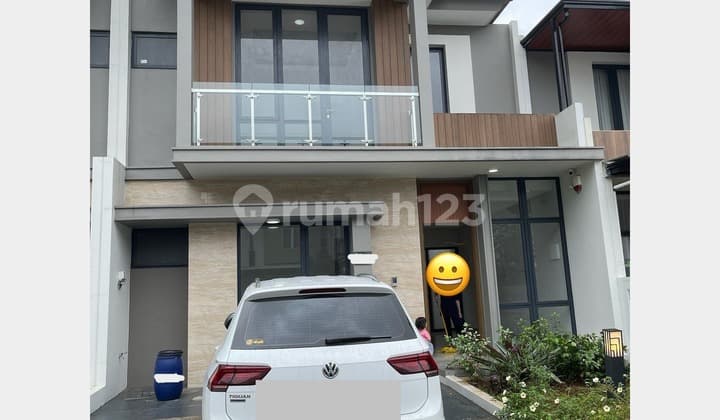 Rumah Bergaya Modern, 5 Menit Akses Tol Kota Wisata Cibubur