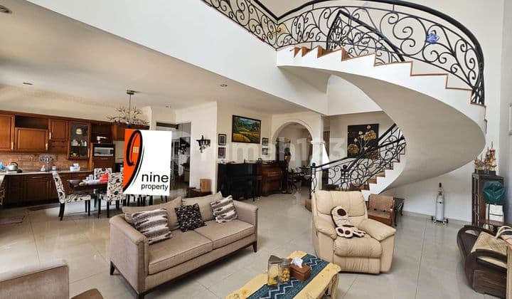 Rumah Semi Furnished Mewah Harga Menarik Di Kota Wisata