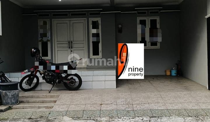 Affordable Minimalist House in a Tourist City within a Cluster