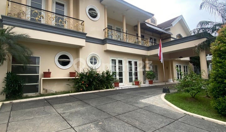 RUMAH MEWAH RAPI SIAP HUNI KOTA WISATA