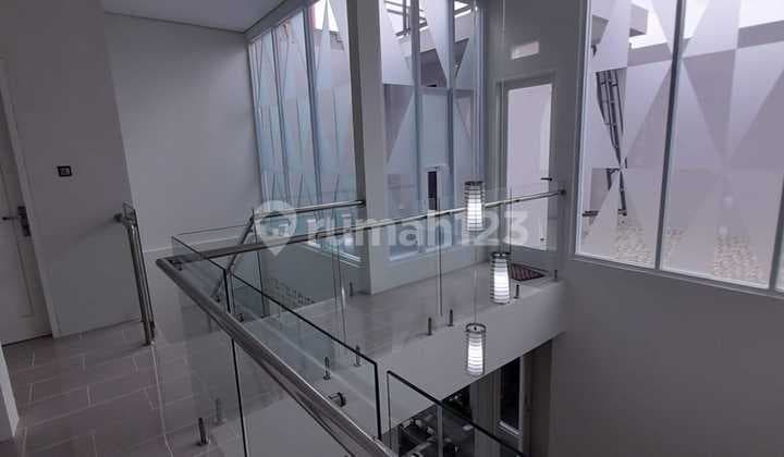 Rumah Lux Minimalis Dalam Komplek Cigadung Siap Huni
