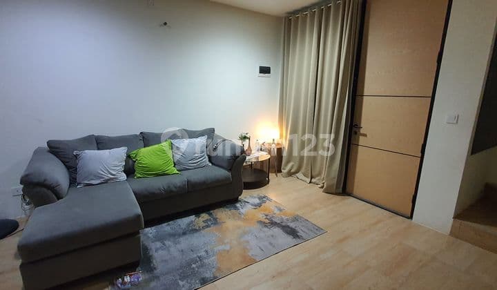 DISEWAKAN RUMAH 2 LANTAI FULL FURNIS LOKASI LIPPO CIKARANG