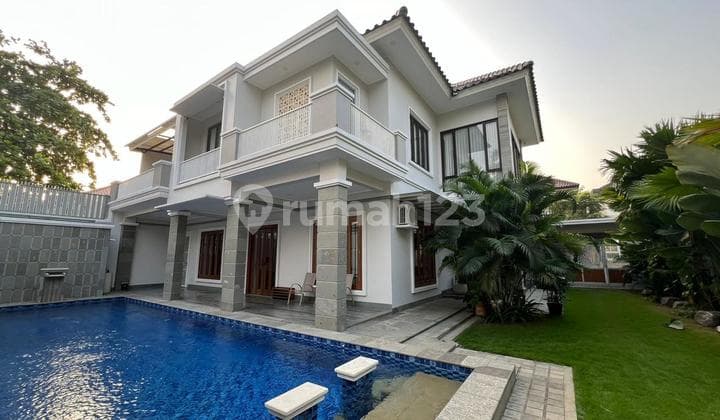Dijual Rumah Mewah 2 Lantai Lokasi Lippo Cikarang