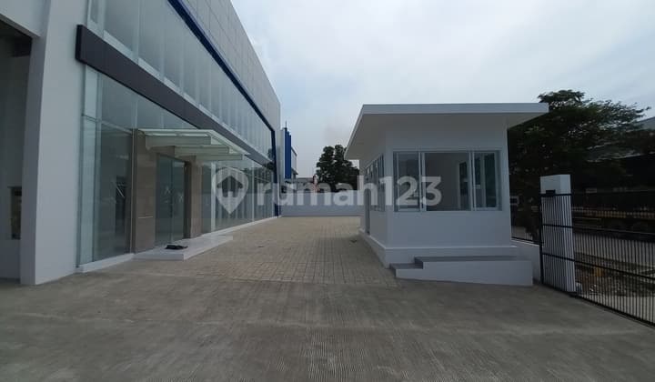 FOR RENT WAREHOUSE IN STORAGE-ONLY PERMITTED AREA