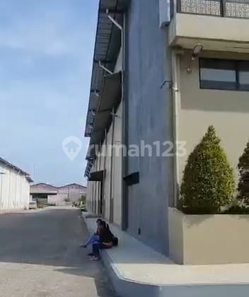 FOR SALE WAREHOUSE OFFICE FULLY FURNISHED