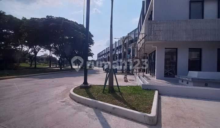 Disewakan Ruko Uptown 3 Lantai Dilokasi Strategis Kawasan Lippo