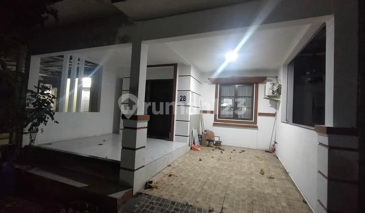 Dijual Rumah Sudah Renovasi 2 Lantai Area Lippo Cikarang