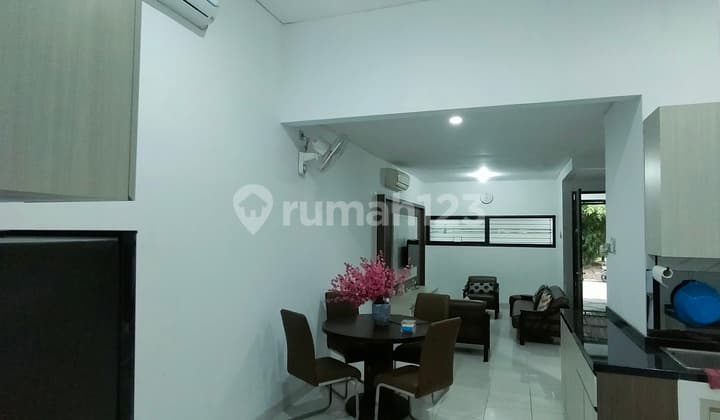Disewakan Rumah 2 Lantai Full Furnis Sudah Renovasi Lippo