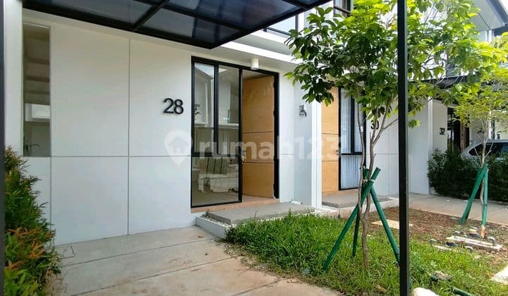Disewakan Rumah 2 Lantai Minimalis Kosong Lippo Cikarang