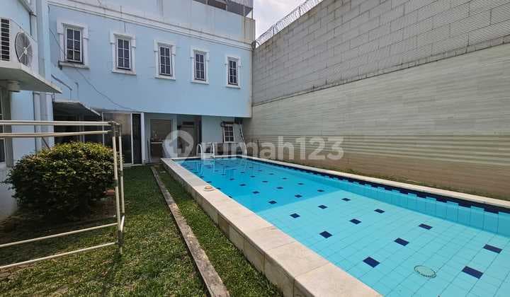 Dijual Rumah Ada Swimming Pool Area Lippo Cikarang