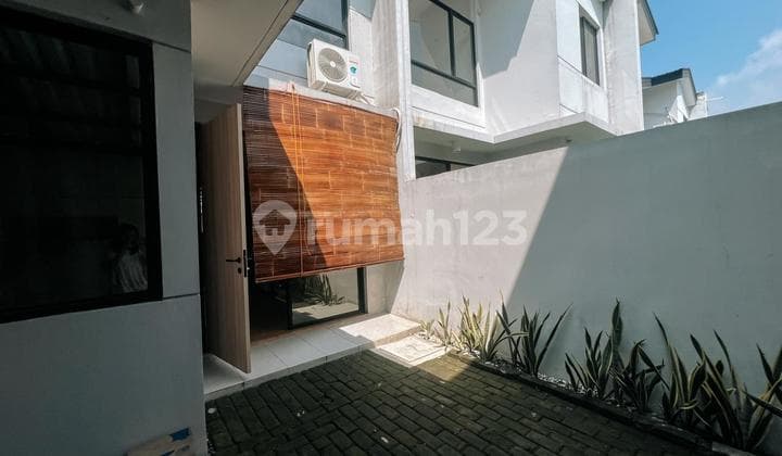 Disewakan Rumah Minimalis 2 Lantai Full Furnis