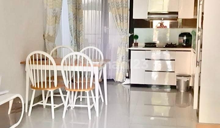 Disewakan Rumah Type 2 Lantai Full Furnis Lippo Cikarang